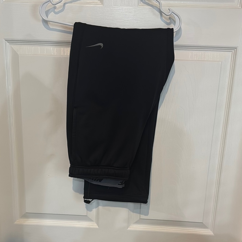 Nike Black Sports Pants men’s teens